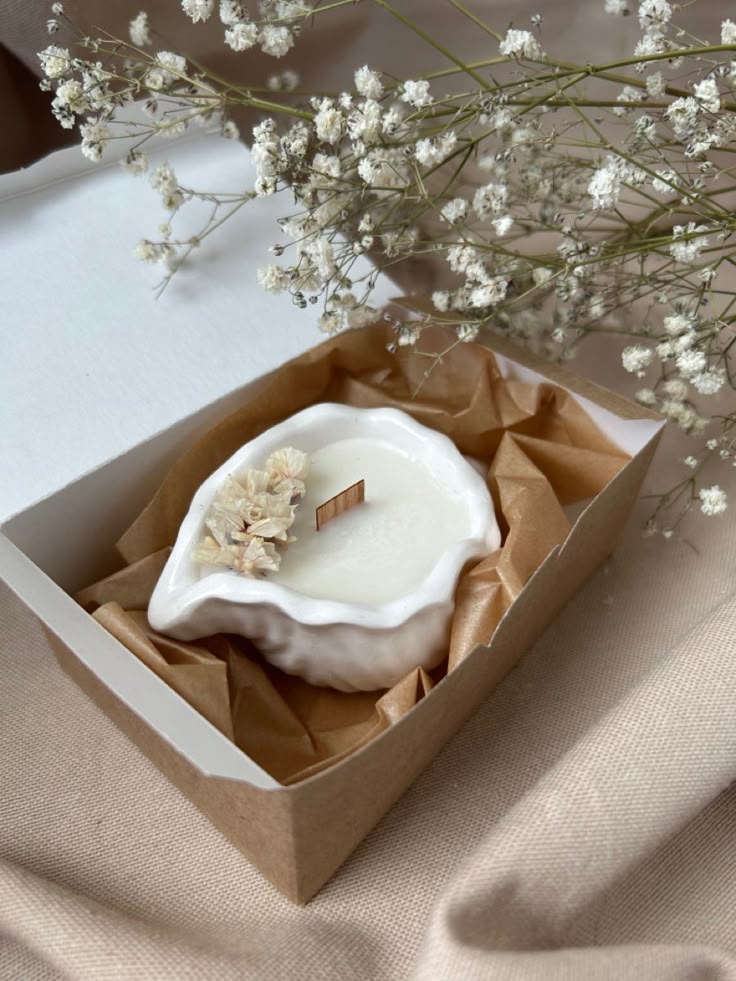 Ocean Breeze Shell Pot Candle

