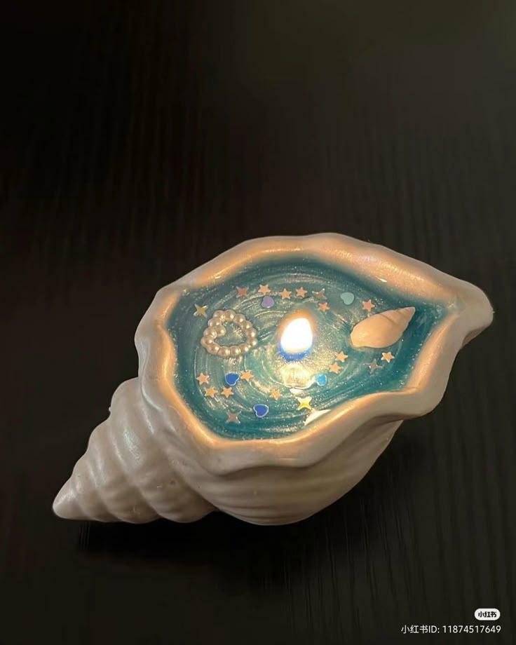 Ocean Breeze Shell Pot Candle

